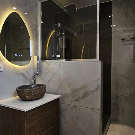 Apartamento Luxury & Comfort With Private Parking