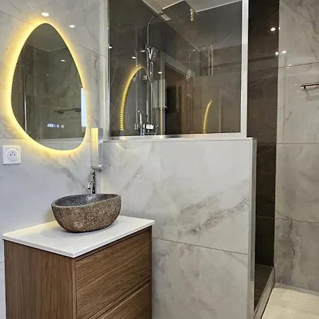 Apartamento Luxury & Comfort With Private Parking